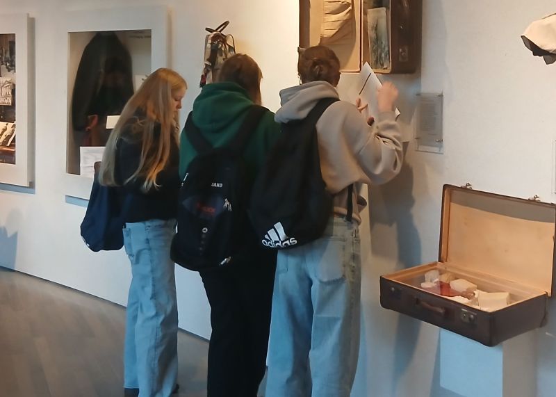 Exkursion Jg. 10 Westerbork 2025 7 Exkursion Jg. 10 Westerbork 2025 7