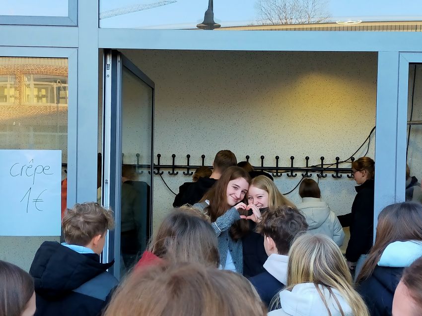Crepesverkauf Jg. 10 1 Crepesverkauf Jg. 10 1