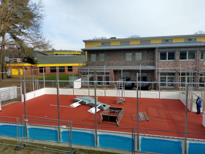 Bau Soccerplatz GyD 12