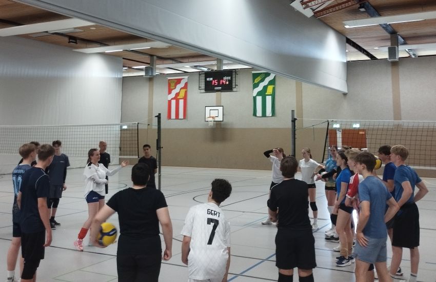Volleyball AG Gwendolyna Ferdinand 1 Volleyball AG Gwendolyna Ferdinand 1